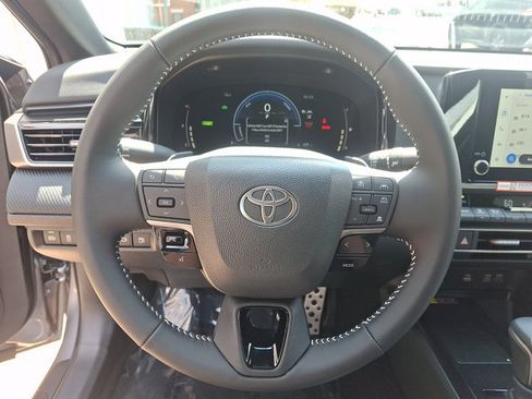 Certified 2026 Toyota Camry SE w/ Convenience Package FWD image 19