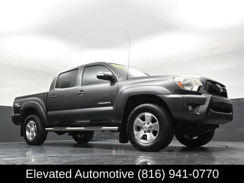 Used 2013 Toyota Tacoma PreRunner w/ TRD Sport Pkg RWD image 27