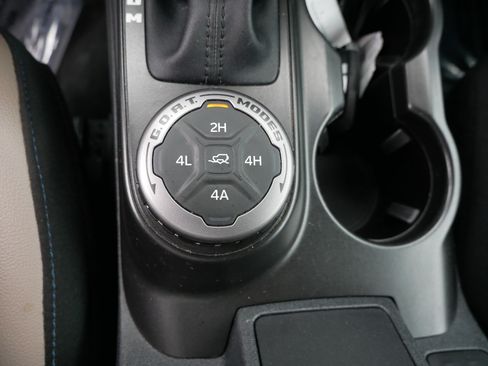 Used 2023 Ford Bronco Wildtrak AWD/4WD image 33