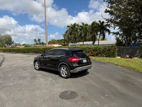 Used 2018 Mercedes-Benz GLA 250 image 4