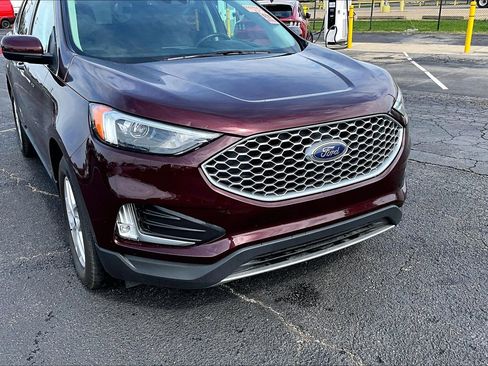 Used 2023 Ford Edge SEL w/ Convenience Package AWD/4WD image 3