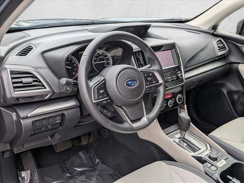 Used 2019 Subaru Forester Premium AWD/4WD image 11