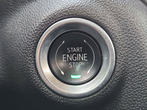 Used 2024 Chevrolet Silverado 1500 Custom RWD image 16
