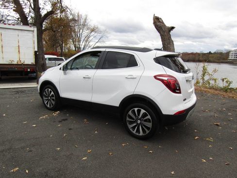 Used 2022 Buick Encore Preferred w/ Safety Package image 39