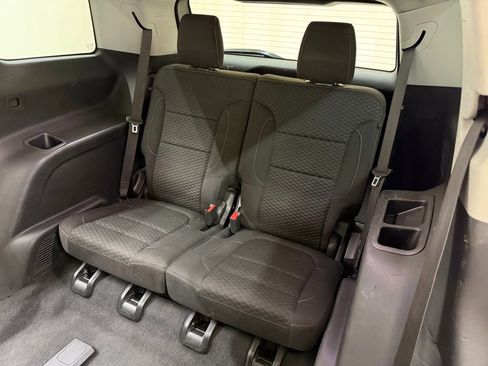 Used 2019 GMC Acadia SLE w/ Driver Alert Package I FWD image 18