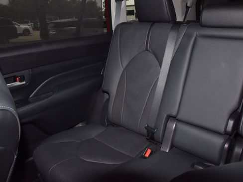 Used 2024 Toyota Grand Highlander FWD image 21