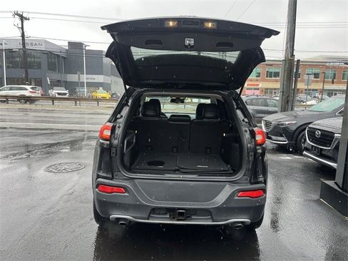 Used 2014 Jeep Cherokee Limited w/ Technology Group image 22