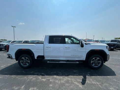 New 2026 GMC Sierra 2500 SLT w/ SLT Premium Package AWD/4WD image 7
