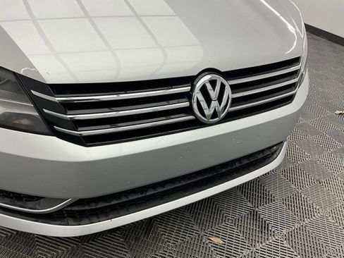 Used 2014 Volkswagen Passat Wolfsburg Edition image 27