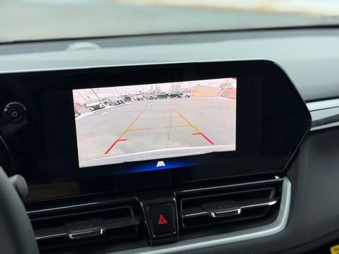 New 2026 Chevrolet TrailBlazer LT w/ Convenience Package FWD image 23