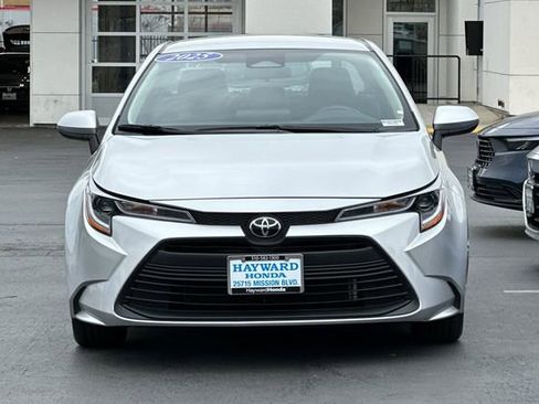 Used 2025 Toyota Corolla LE image 8