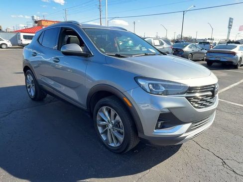 Used 2023 Buick Encore GX Essence w/ Experience Buick Package AWD/4WD image 2