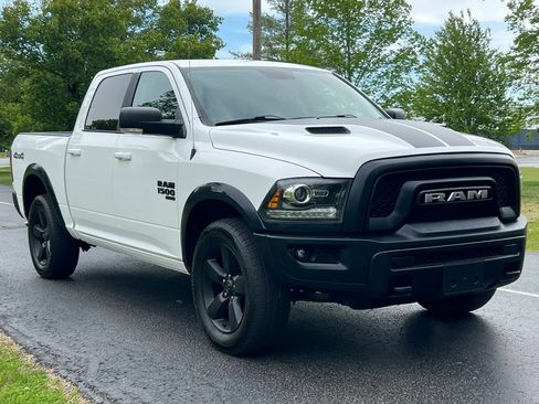 Used 2019 RAM 1500 Classic Warlock AWD/4WD image 3