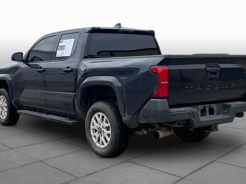 Used 2025 Toyota Tacoma SR RWD image 12