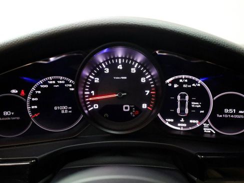 Used 2019 Porsche Panamera w/ Premium Package image 15