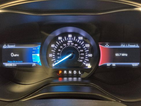 Used 2020 Ford Fusion SE FWD image 23
