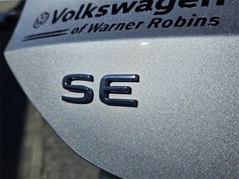 New 2026 Volkswagen Tiguan SE image 11