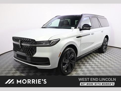 New 2026 Lincoln Navigator L Black Label AWD/4WD image 1