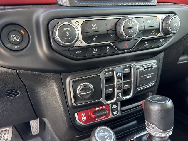 Used 2022 Jeep Gladiator Rubicon AWD/4WD image 19