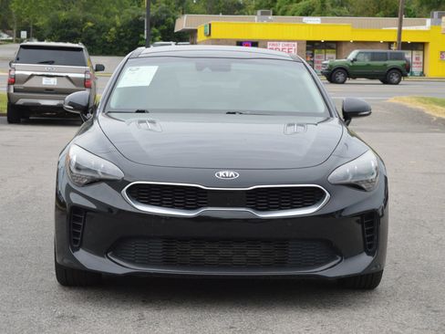 Used 2019 Kia Stinger Premium RWD image 3