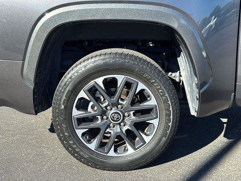 Used 2022 Toyota Tundra Limited image 9