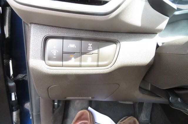 Used 2020 Hyundai Santa Fe SEL AWD/4WD image 17
