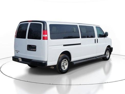Used 2023 Chevrolet Express 3500 LS image 4