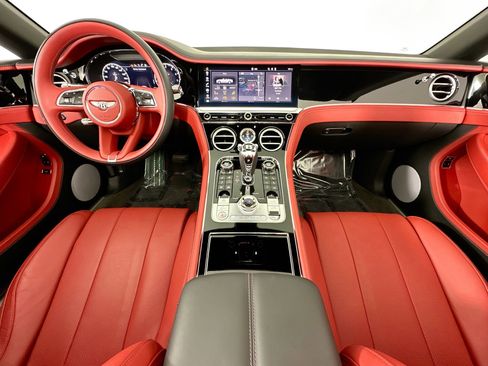 Certified 2024 Bentley Continental GT image 4