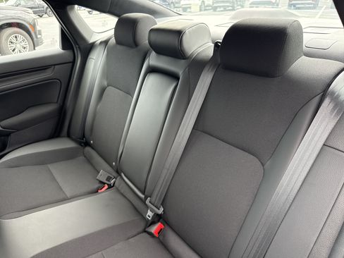 Used 2025 Honda Civic Sport image 28