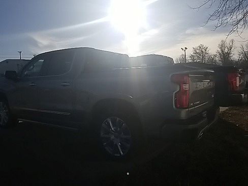 Certified 2024 Chevrolet Silverado 1500 High Country image 13