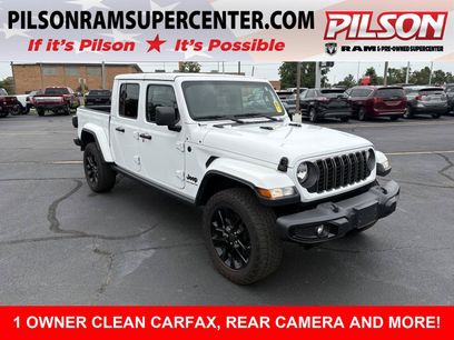 Used 2025 Jeep Gladiator Sport