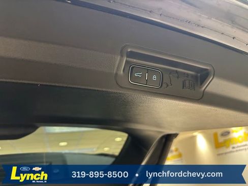 Used 2022 Ford Explorer XLT w/ Equipment Group 202A image 20