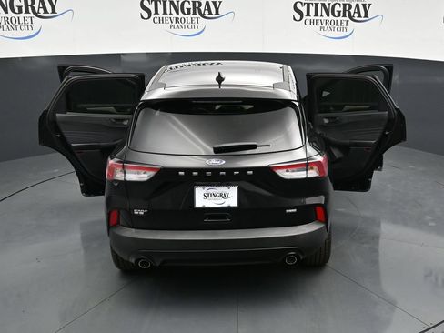 Used 2022 Ford Escape SE w/ SE Sport Appearance Package FWD image 38