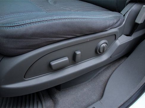 Used 2016 Chevrolet Traverse LT w/ Style and Technology Package image 15