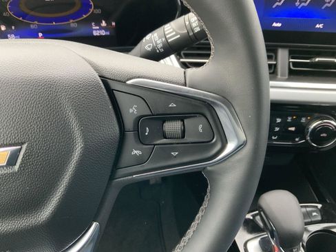 Used 2024 Chevrolet Trax LT w/ Driver Confidence Package image 29