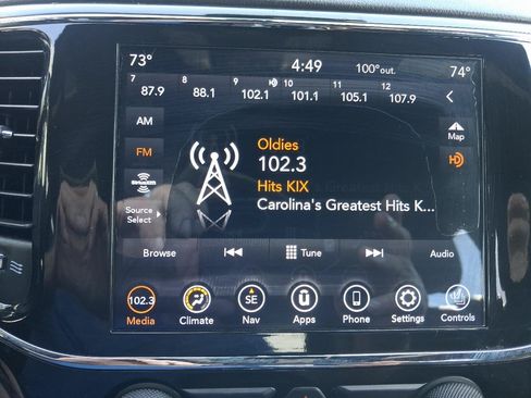 Used 2021 Jeep Grand Cherokee Overland AWD/4WD image 10