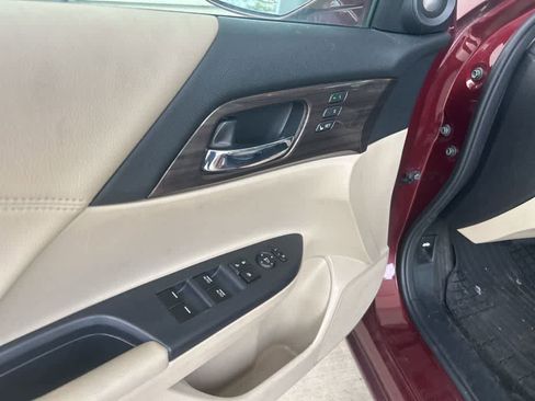 Used 2017 Honda Accord EX-L image 13