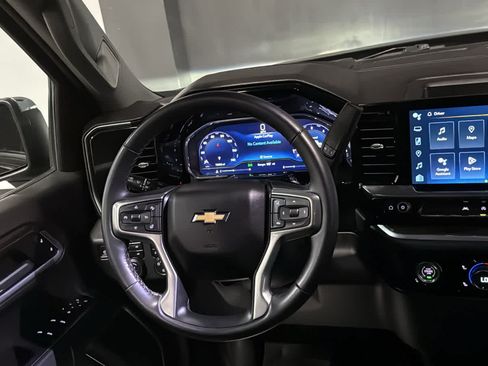 Used 2023 Chevrolet Silverado 1500 LT w/ Z71 Off-Road Package AWD/4WD image 24