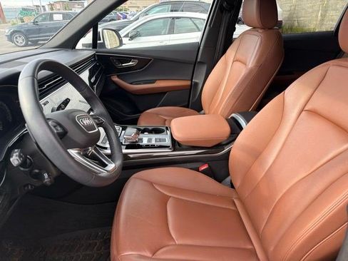 Used 2023 Audi Q7 3.0T Premium AWD/4WD image 4