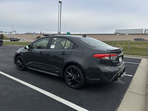 New 2026 Toyota Corolla SE image 7