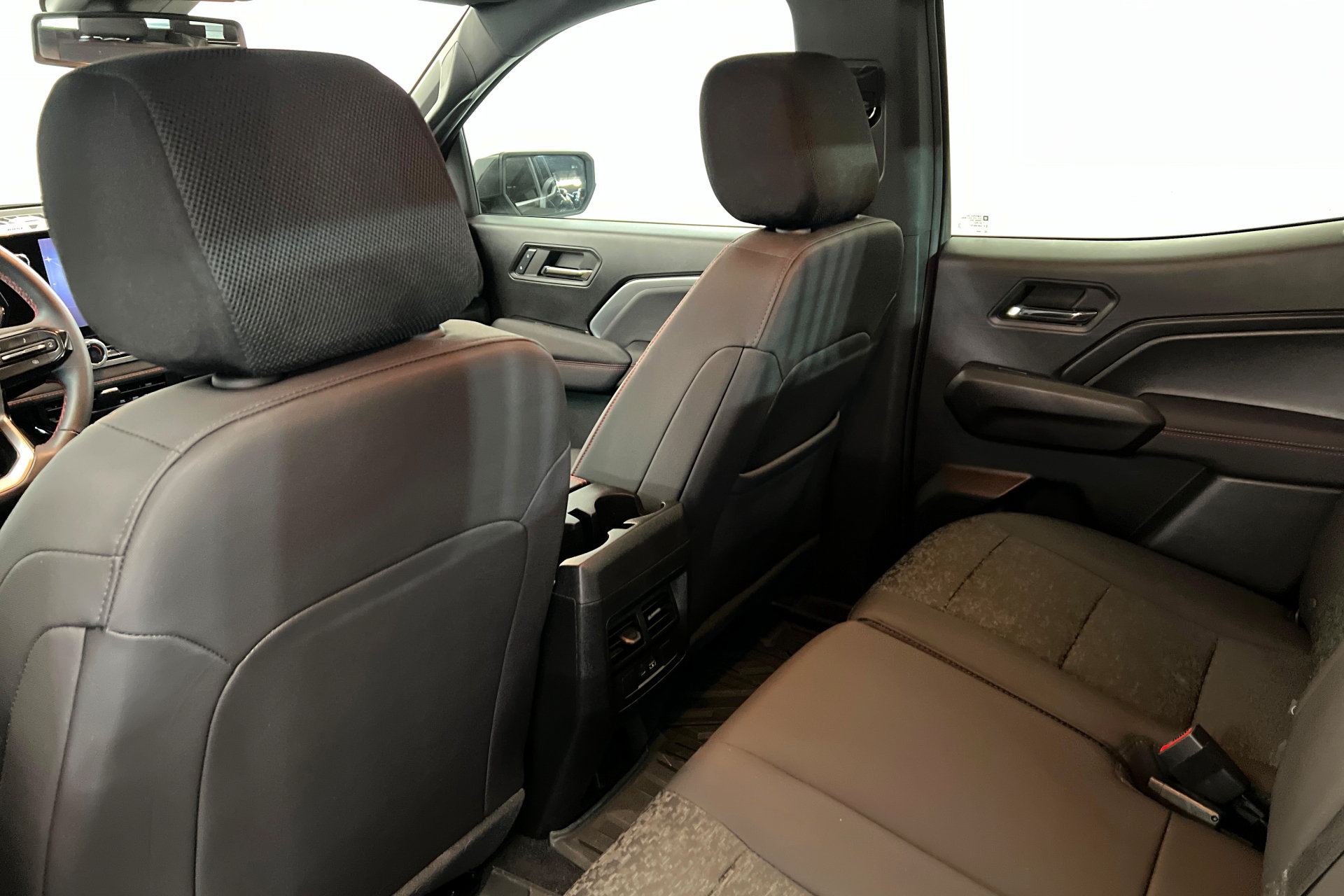 Used 2024 Chevrolet Colorado Z71 w/ Z71 Convenience Package 2 AWD/4WD image 20
