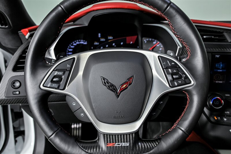 Used 2016 Chevrolet Corvette Z06 w/ 3LZ Preferred Equipment Group RWD image 21