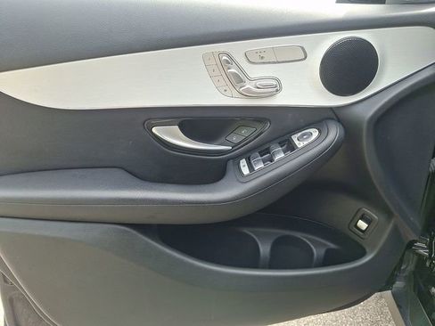 Used 2022 Mercedes-Benz GLC 300 4MATIC image 14