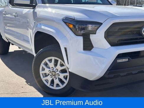 Used 2025 Toyota Tacoma SR5 image 2