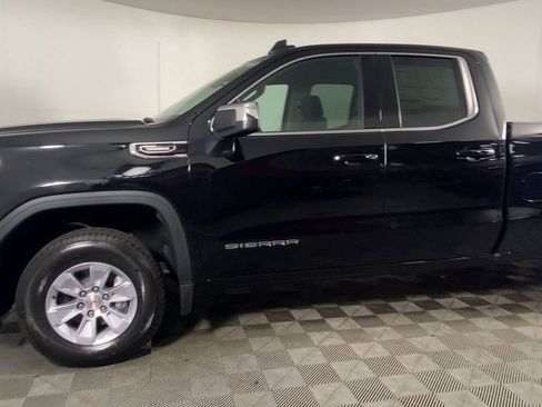 New 2026 GMC Sierra 1500 SLE image 6
