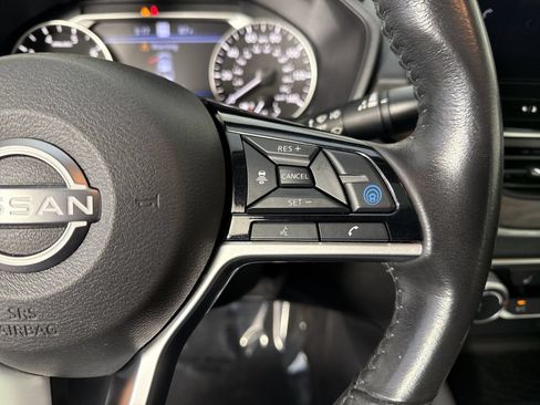 Used 2023 Nissan Altima 2.5 SV w/ SV Premium Package FWD image 14