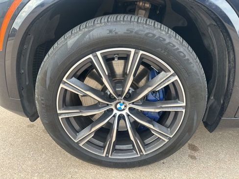 Used 2019 BMW X5 xDrive50i w/ M Sport Package image 12