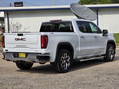 Used 2023 GMC Sierra 1500 SLT image 4