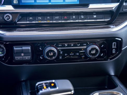 New 2025 Chevrolet Silverado 1500 RST image 31