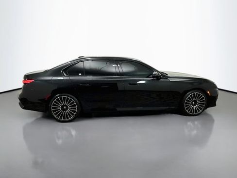 Used 2025 BMW 760i xDrive AWD/4WD image 8